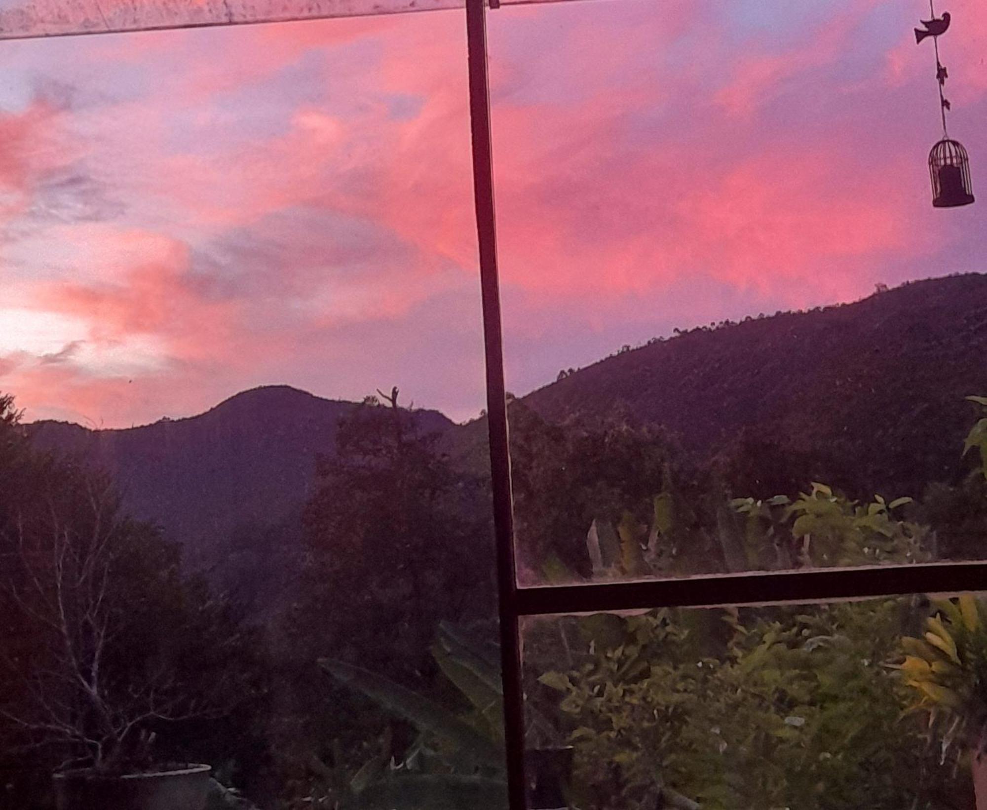 Casa De Vidro Lägenhet Petrópolis Exteriör bild